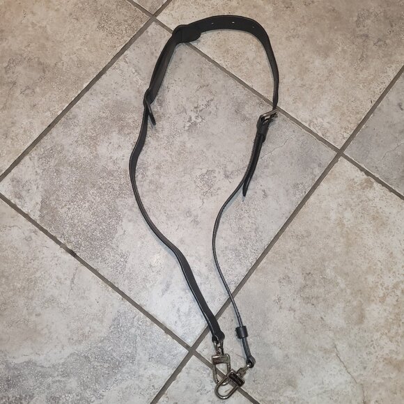 LOUIS VUITTON LARGE/THICK/ BAG CROSSBODY/SHOULDER STRAP 47.5 INCHES - Picture 6 of 13